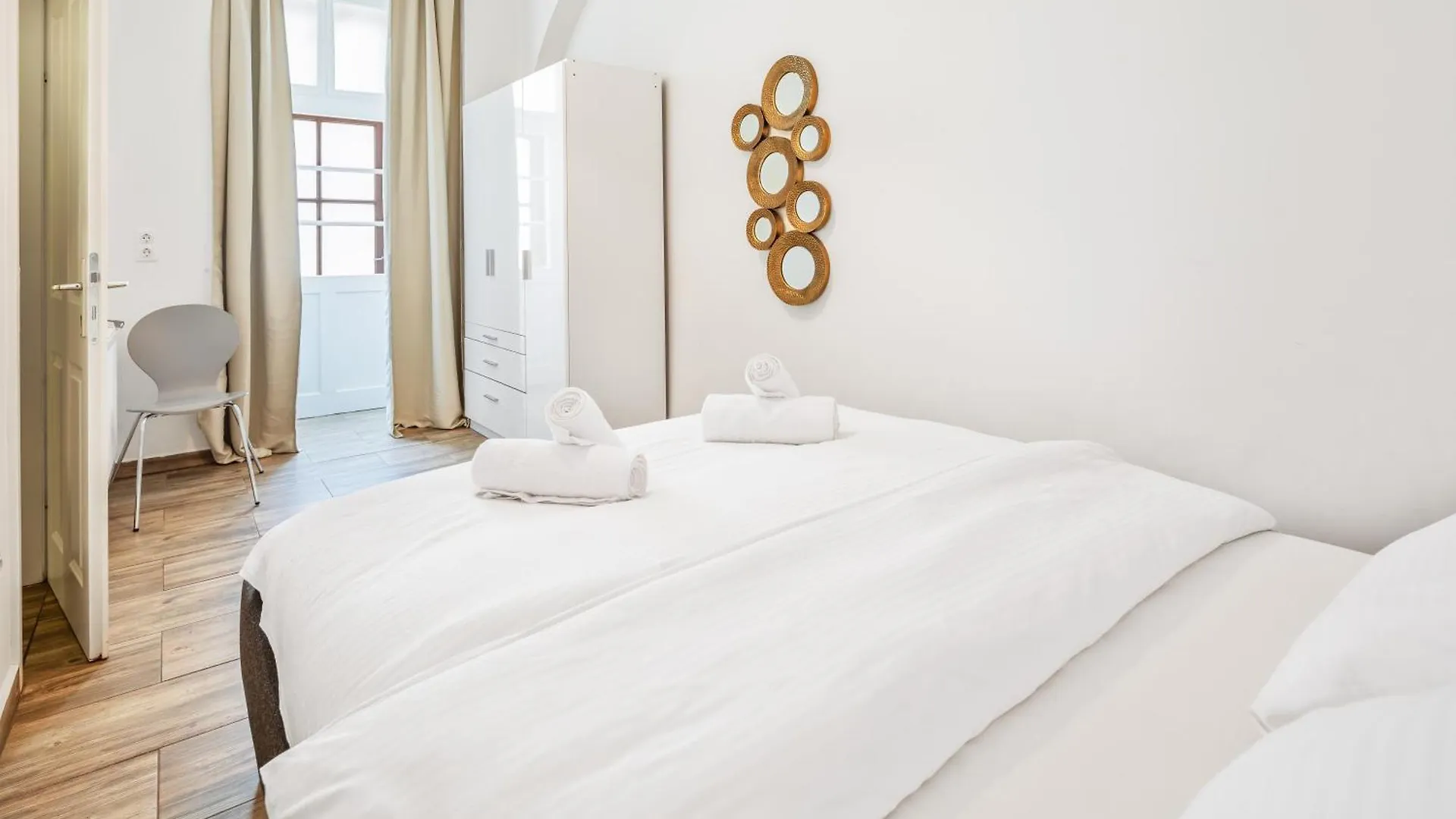 Apartment Cozy I Central I Free Parking Vienna